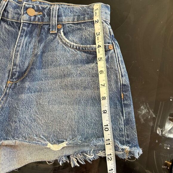 Marine Layer‎ Sasha Denim cutoff Jean Short women’s size 26 - Picture 10 of 11